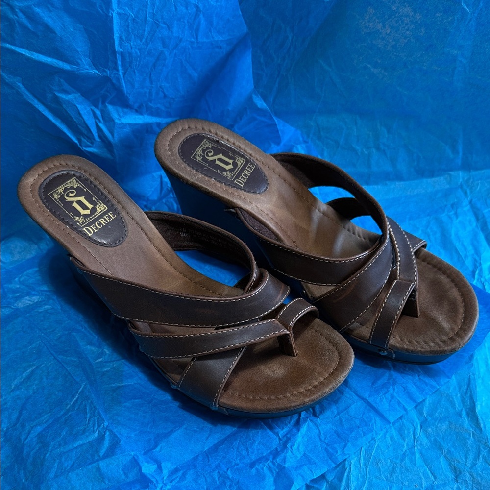 Decree Brown Women's Sandals